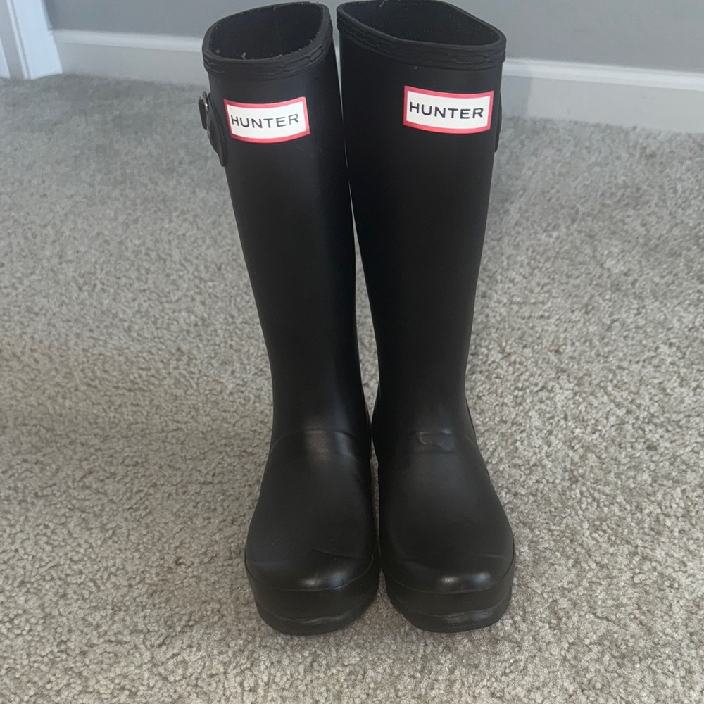 Hunter Classic Black Boots Girls Size 2 Boys Size 1